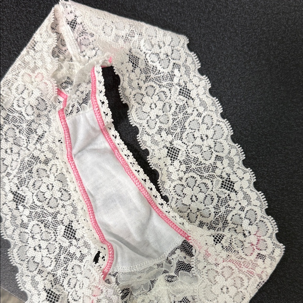 Lace Trim Pink Bow Panties - Picture 2 of 2